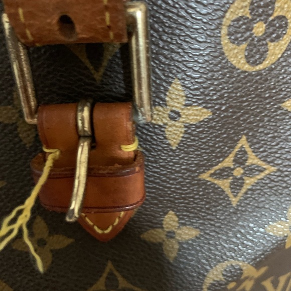 LV Rivoli briefcase bag - Picture 2 of 11
